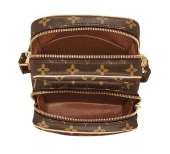 Louis Vuitton 激安　ルイヴィトン 新品　モノグラム　ショルダーバッグ　アマゾン M45236