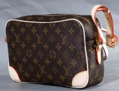 Louis Vuitton 激安　ルイヴィトン 新品　モノグラム　ショルダーバッグ　トロカデロ27cm　M51274