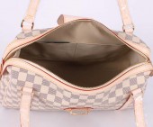 2010年早春新作 Louis Vuitton 激安 ルイヴィトン 新品　ダミエ・アズール　ストレーザPM　ショルダーバッグ N42220