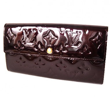 Louis Vuitton 激安　ルイヴィトン 新品 ヴェルニ　財布　ファスナー付き長札　ポルトフォイユ・サラ　アマラント　M93524