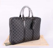 2010年新作 Louis Vuitton 激安 ルイヴィトン 新品　ダミエ・グラフィット ポルトドキュマン・ヴォワヤージュ ビジネスバッグ メンズ ハンドバッグ ビトン N41125