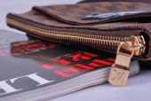 2010年秋冬新作　Louis Vuitton 激安　ルイヴィトン 新品　ダミエ バッグ　ブルックリン ショルダーバッグ　メンズ　N41100
