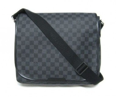 09秋冬新作 Louis Vuitton 激安　ルイヴィトン 新品　ダミエ・グラフィット　バッグ　ショルダーバッグ　ダニエルMM　N58029