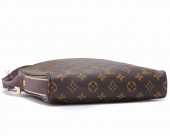 新作 Louis Vuitton 激安 ルイヴィトン 新品 モノグラム ショルダーバッグ　トロター・ボブール　M97037