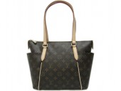 Louis Vuitton 激安　ルイヴィトン 新品　モノグラム　ショルダーバッグ　トータリーPM　M56688