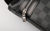 Louis Vuitton 激安 ルイヴィトン 新品 ダミエ・グラフィット　ショルダーバッグ　トマス　N58028