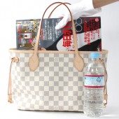 2010年早春新作 Louis Vuitton 激安 ルイヴィトン 財布 新作 人気 新品 通販＆送料込　ダミエアズール　ネヴァーフルPM　N51110