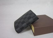 2011年春夏新作　Louis Vuitton 激安　ルイヴィトン 新作 人気 新品 通販＆送料込　ダミエ・グラフィット　三つ折り財布/カード入れ N63096