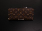 2010春夏新作　Louis Vuitton 激安　ルイヴィトン 新品　モノグラム・フルリ　ヴィオレ　財布　ポルトフォイユ・アンソリット　M60227