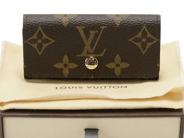 2010夏最新作　Louis Vuitton 激安　ルイヴィトン 新作 人気 新品 通販＆送料込　モノグラム・フルリ　フラワー・モチーフ　4連キーケース　ミュルティクレ　M60240