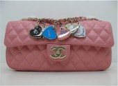 シャネル 新作＆送料込(CHANEL)  バッグ A46513T