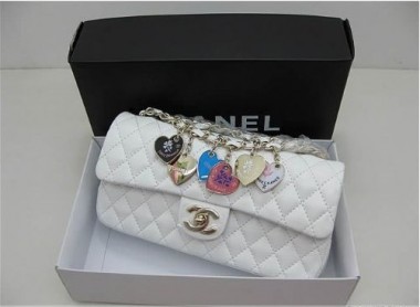 シャネル 新作＆送料込(CHANEL)  バッグ A46513W