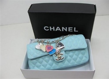 シャネル 新作＆送料込(CHANEL)  バッグ A46513LL