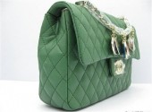 シャネル 新作＆送料込(CHANEL)  バッグ A46514SG
