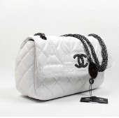 シャネル 新作＆送料込(CHANEL)  バッグA69673W