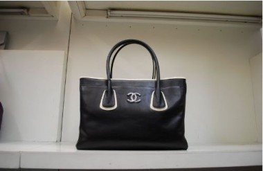 シャネル 新作＆送料込(CHANEL) バッグA35975