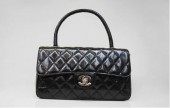 シャネル 新作＆送料込(CHANEL) バッグA35946