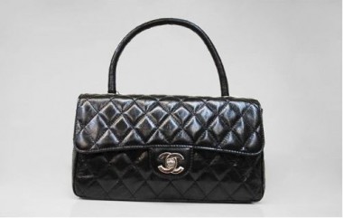 シャネル 新作＆送料込(CHANEL) バッグA35946