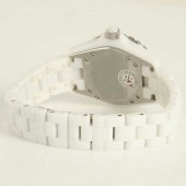 シャネル 新作＆送料込(CHANEL) ホワイト レディース H1179