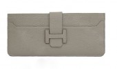 エルメス 新作＆送料込 最新財布 トゴ ライトグレー HRQ-q002