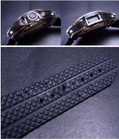 HUBLOT　ビッグ・バン ブラックカーボンダイヤル PG 薄ブルーコーティング クオーツ hb009