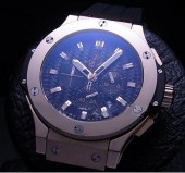 HUBLOT　ビッグ・バン ブラックカーボンダイヤル PG 薄ブルーコーティング クオーツ hb009
