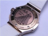 HUBLOT　ビッグ・バン ホワイトダイヤル PG 薄ブルーコーティング クオーツ hb008