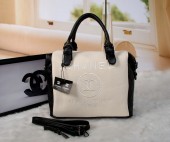 シャネル 新作＆送料込(CHANEL) chbag063