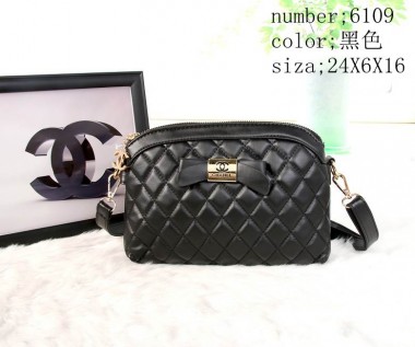 シャネル 新作＆送料込(CHANEL) chbag044
