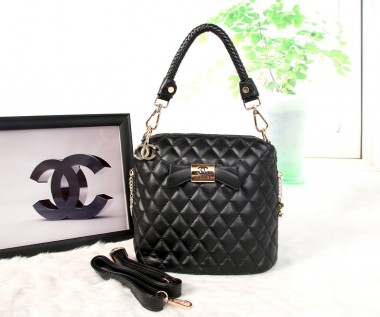 シャネル 新作＆送料込(CHANEL) chbag007