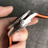 オメガ OMEGA シーマスター 600 プラネットオーシャン マスタークロノメーター Seamaster Professional 600 Planet Ocean Master Chronometer 215.92.44.21.99.001