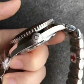 オメガ OMEGA シーマスター 600 プラネットオーシャン マスタークロノメーター Seamaster Professional 600 Planet Ocean Master Chronometer 215.90.44.21.99.001