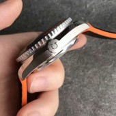 オメガ OMEGA シーマスター 600 プラネットオーシャン マスタークロノメーター Seamaster Professional 600 Planet Ocean Master Chronometer 215.92.44.21.99.001