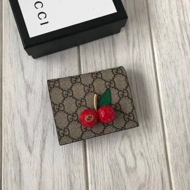 GUCCIグッチ 新作＆送料込 新入荷GUCCI499556