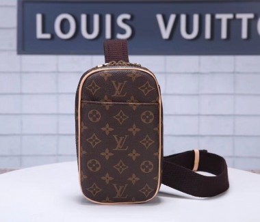 LOUISVUITTON　ルイヴィトン 新品　モノグラム　バッグ　ポシェットガンジュ　M51870