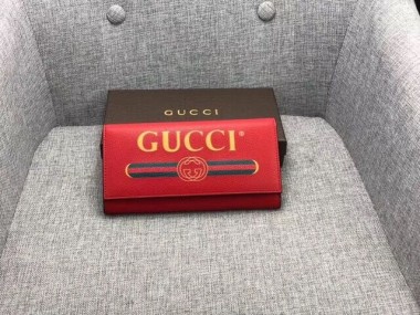 GUCCIグッチ 新作＆送料込 新入荷GUCCI496318