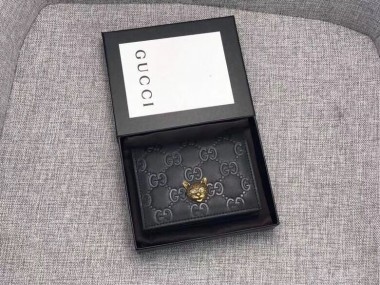 GUCCIグッチ 新作＆送料込 新入荷GUCCI548057