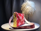 ルイヴィトン 人気 LOUISVUITTON モノグラム　通販 ＆送料込 LV095