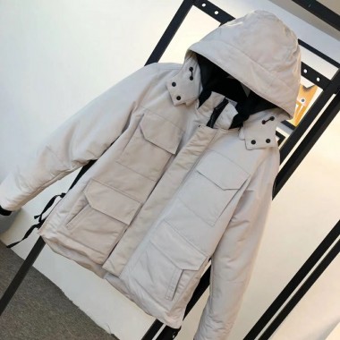 カナダグース メンズ オフベージュ 新作＆送料込ダウンジャケット canadagoose014