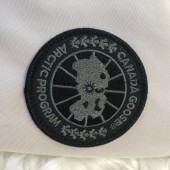 カナダグース メンズ オフベージュ 新作＆送料込ダウンジャケット canadagoose014