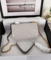 シャネル バッグ 人気 新作＆送料込(CHANEL)3017