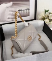 シャネル バッグ 人気 新作＆送料込(CHANEL)3017