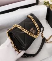 シャネル バッグ 人気 新作＆送料込(CHANEL)3017