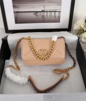 シャネル バッグ 人気 新作＆送料込(CHANEL)3017