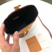 ルイヴィトン バッグ 新作 人気 新品 通販＆送料込 M43587