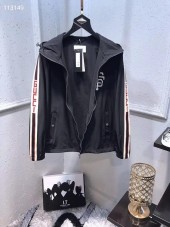 グッチ 新作 新品同様超美品 通販＆送料込 YF001