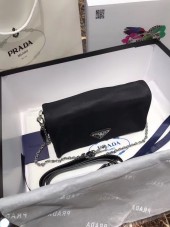 プラダ バッグ 人気 新作＆送料込 新入荷 PR5176