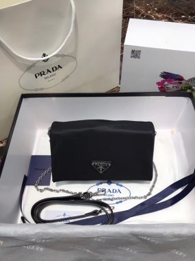 プラダ バッグ 人気 新作＆送料込 新入荷 PR5176