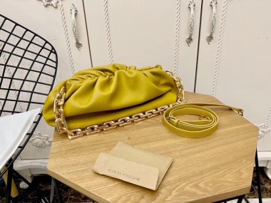 ボッテガ ヴェネタ 新作＆送料込 財布 BV3022