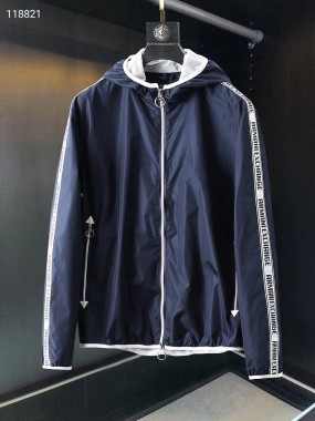 Armani 新作 新品同様超美品 通販＆送料Armani002